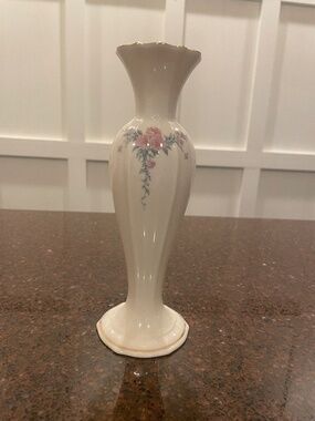 Lenox Petite Rosebud Vases -New with Tag- excellent